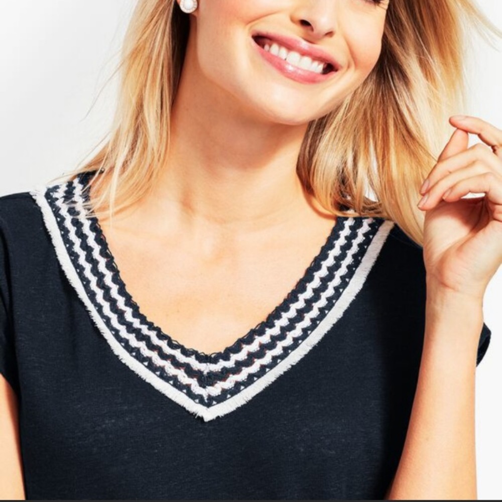 Talbots navy loose linen top with crochet v-neck | L